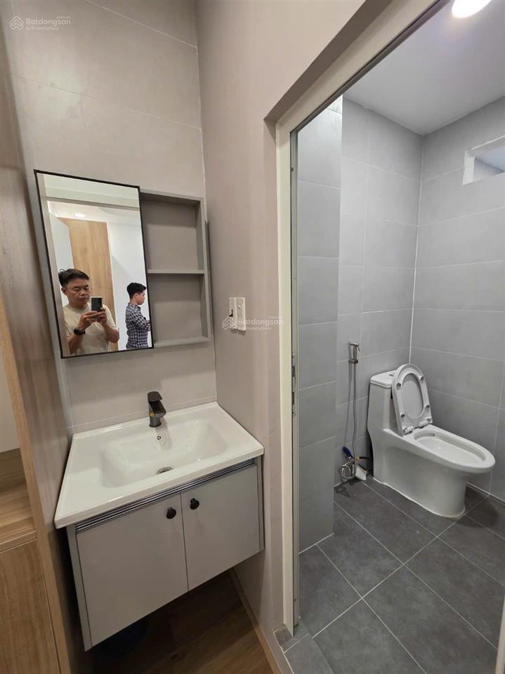 Chính chủ gửi bán gấp căn hộ ngô quyền q5  52m2 (2pn)  giá  2.75 tỷ tặng đồ  hỗ trợ vay bank