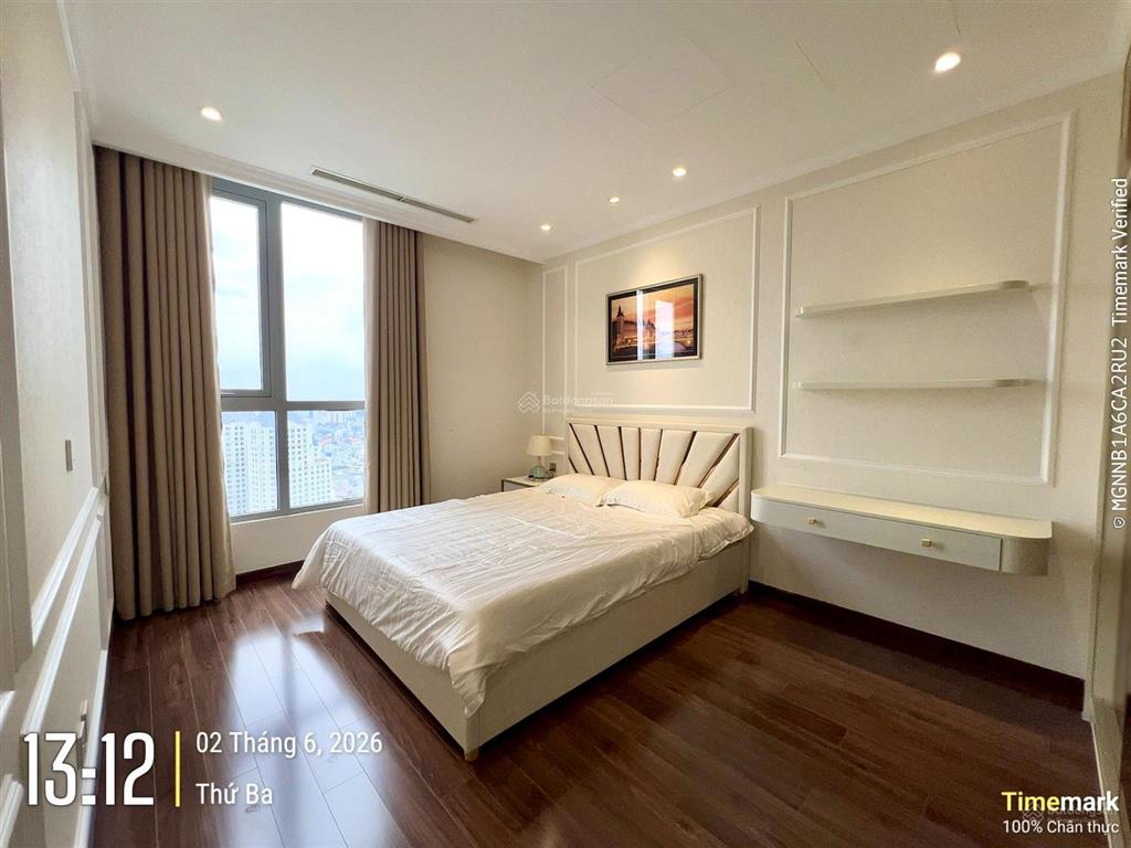 Đẹp từ nội thất đến view city  view siêu chill về đêm
