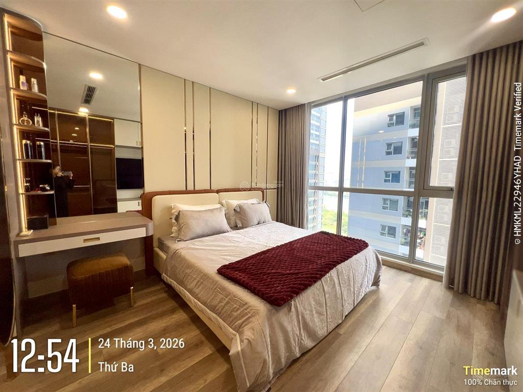 Giảm giá còn 19 tỷ  4pn 140m2 full nội thất đẹp park 6