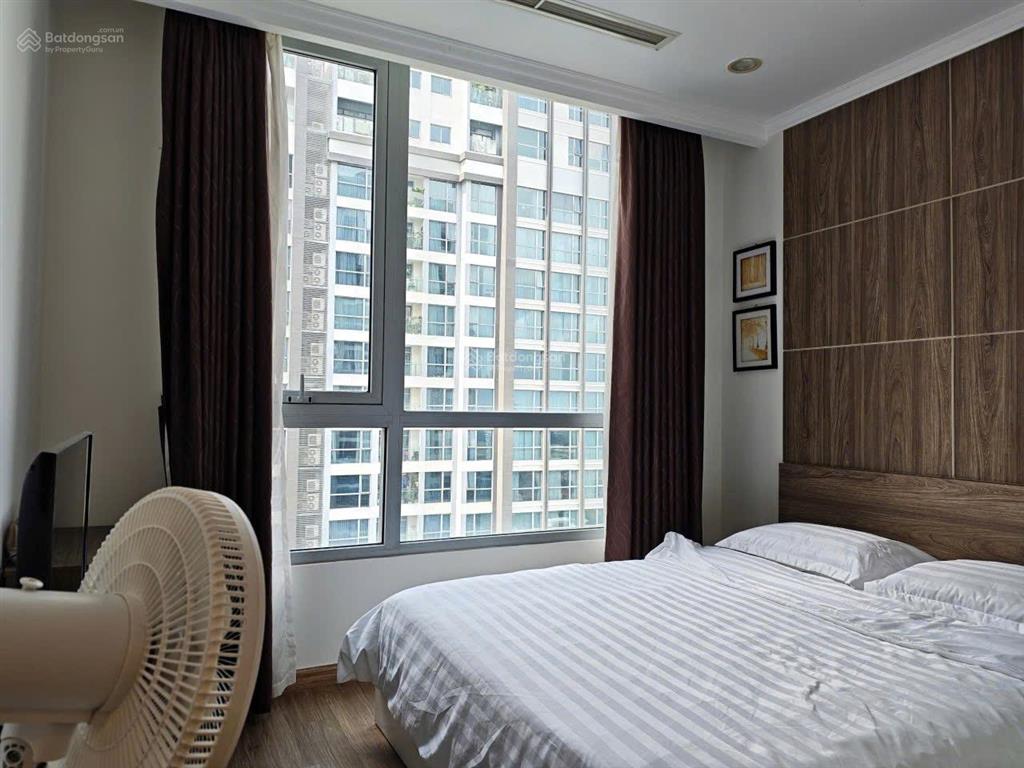 Hàng đẹp central 1  1pn view sông thoáng mát  nhà trống, sổ sẵn