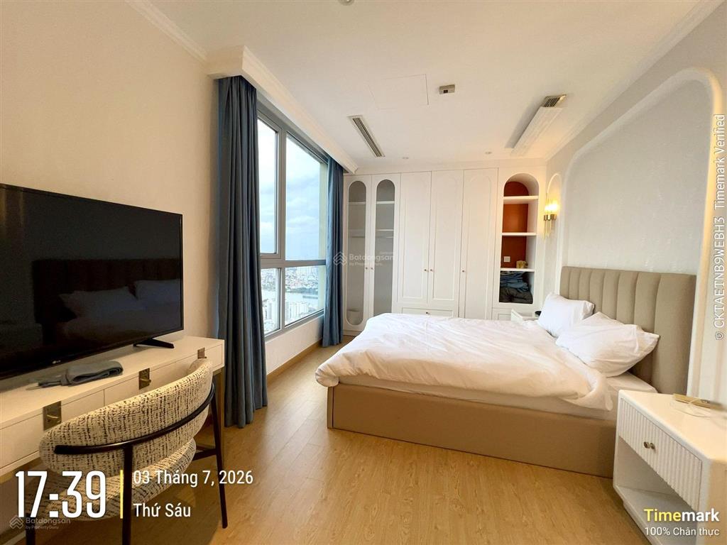 2pn landmark plus  view thoáng, landmark 81 rực sáng về đêm
