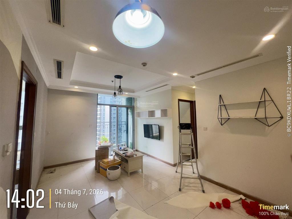 2pn c2  33.11  đã có sổ  mới ký hđ thuê  giá 11,9 tỷ còn tl