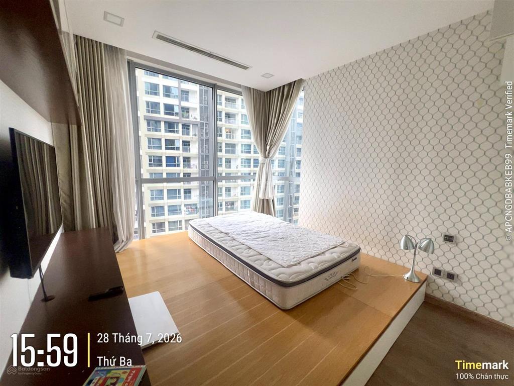 Đang trống 4pn + tòa park 6, view lm81 và sông
