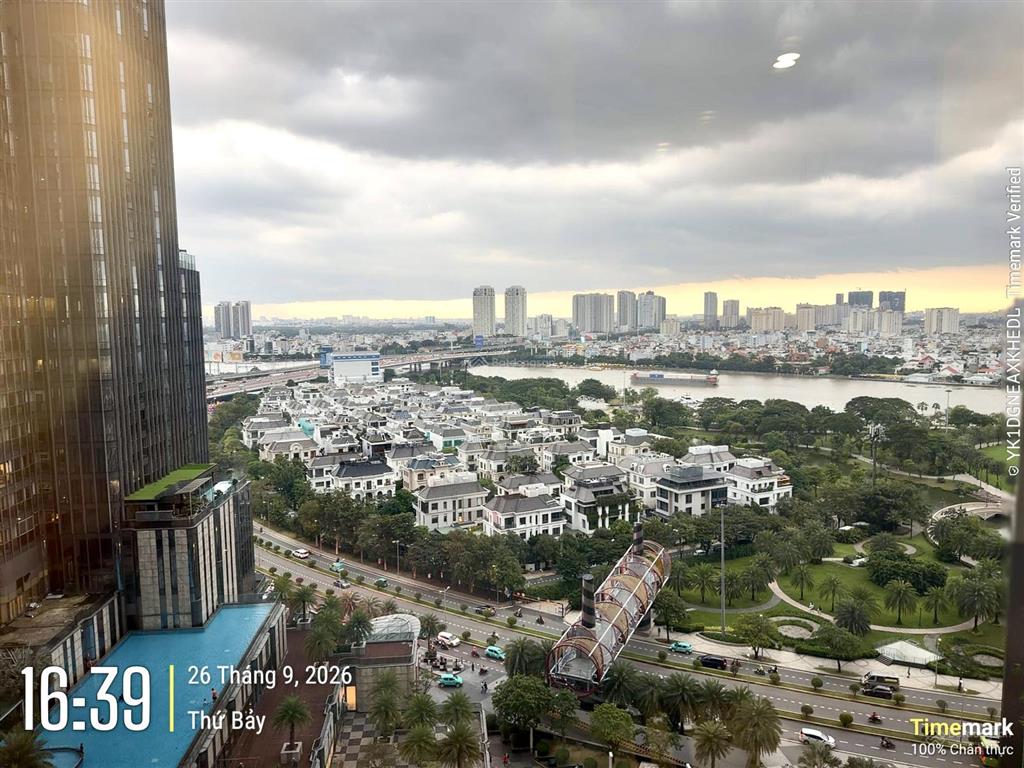 Bán gấp 3pn view lm81, sông công viên, 13,5 tỷ không có căn thứ 2