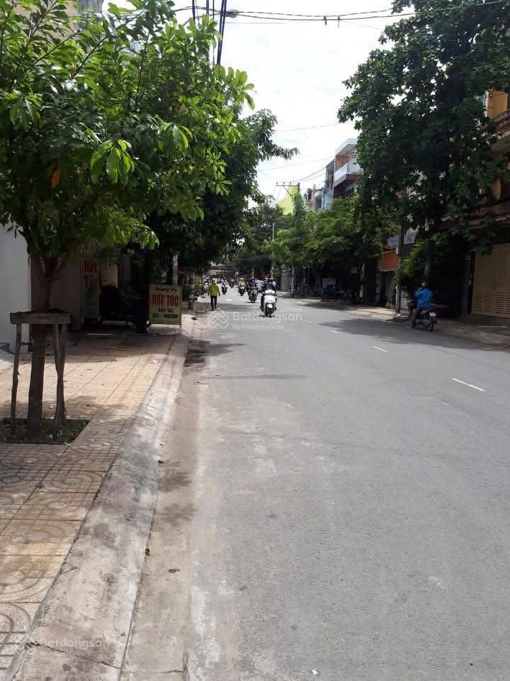 Bán nhà góc 2 mặt tiền tại nguyễn xuân khoát, 15 tỷ, 67m2, hiếm