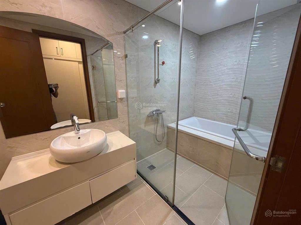 Siêu phẩm căn góc landmark 6 4pn 150m2 view bến du thuyền & landmark 81 25,5 tỷ