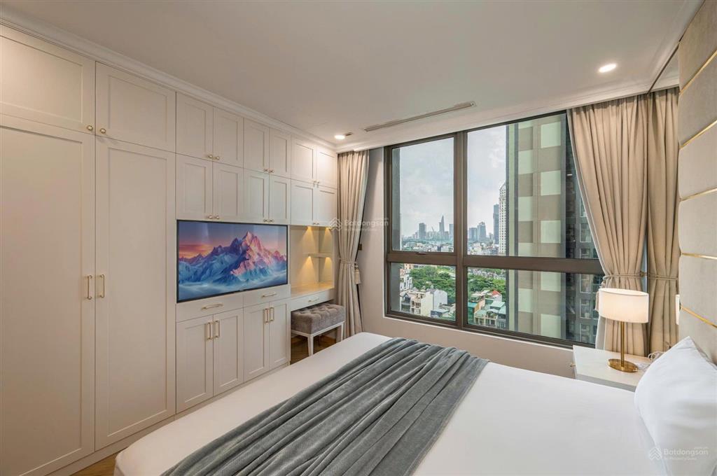 Bán nhanh 3pn l410.10 view kép landmark 81 & bitexco, 108,7m2, đã có sổ hồng vĩnh viễn