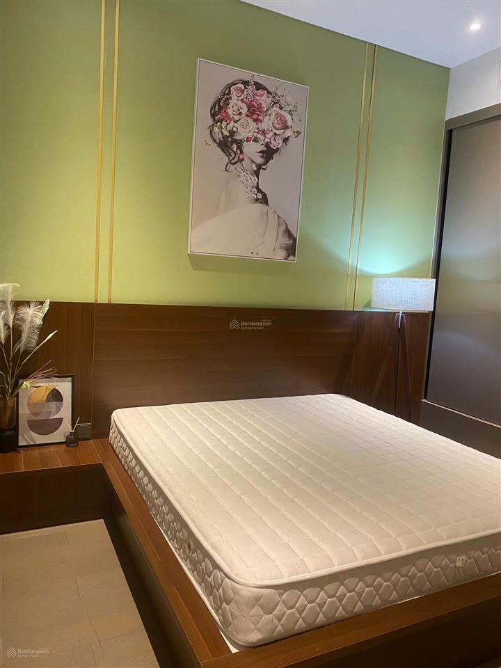Cho thuê 2pn the marq  75m2  39,9tr