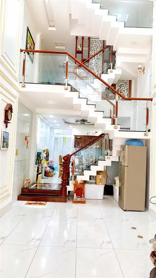 Bán gấp nhà đẹp 5 tầng, kết cấu hiện đại, khu dân trí cao, xe hơi đỗ cửa đường quốc lộ 50, quận 8