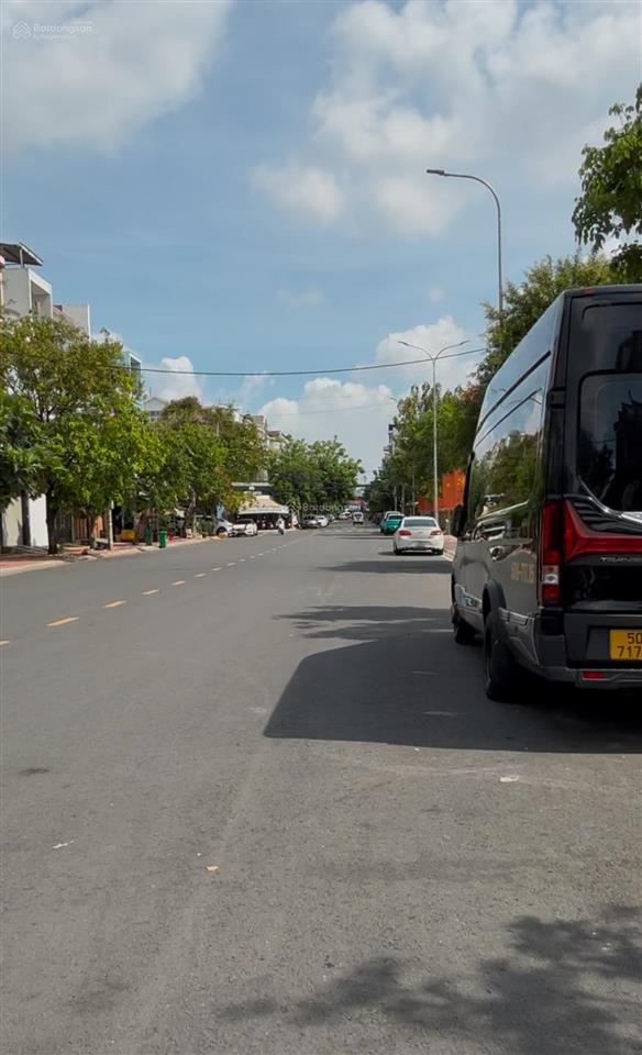 Bán nhà mặt tiền kinh doanh, 4 tầng  6pn, đối diện tttm parcmall, đường cao lỗ, quận 8