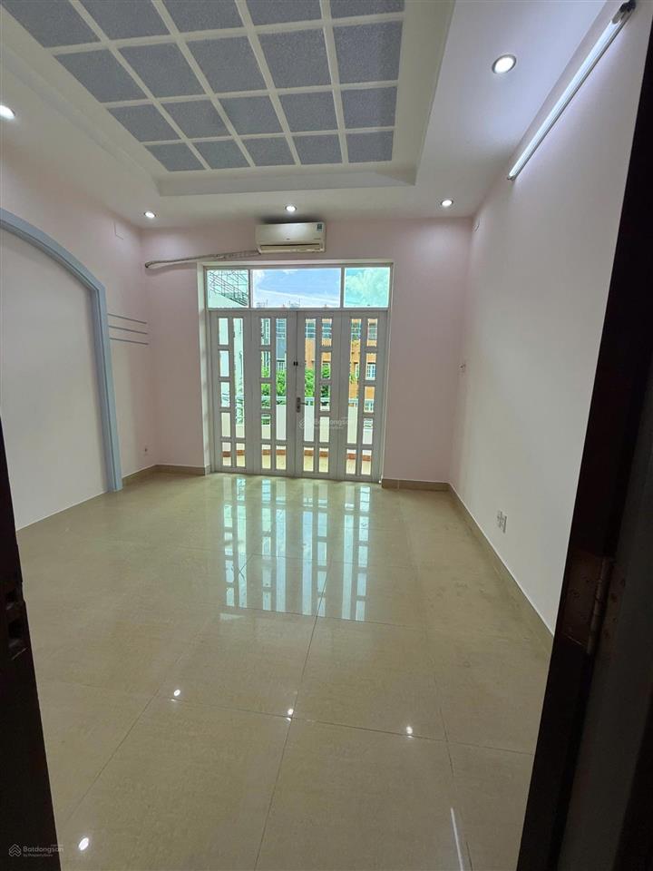 Bán nhà mặt tiền kdoanh 4 tầng, đối diện parcmall, gần cầu nguyễn tri phương, đường cao lỗ, quận 8