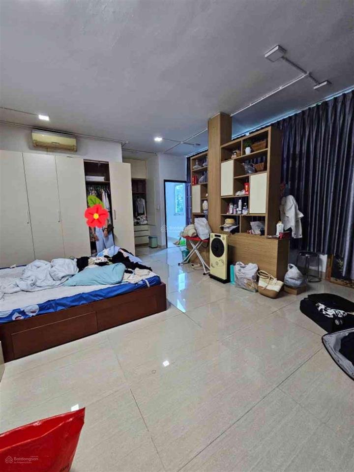 Bán lô góc mặt tiền kinh doanh, 4 tầng50tr/tháng, đường cao lỗ, quận 8. đối diện parcmall