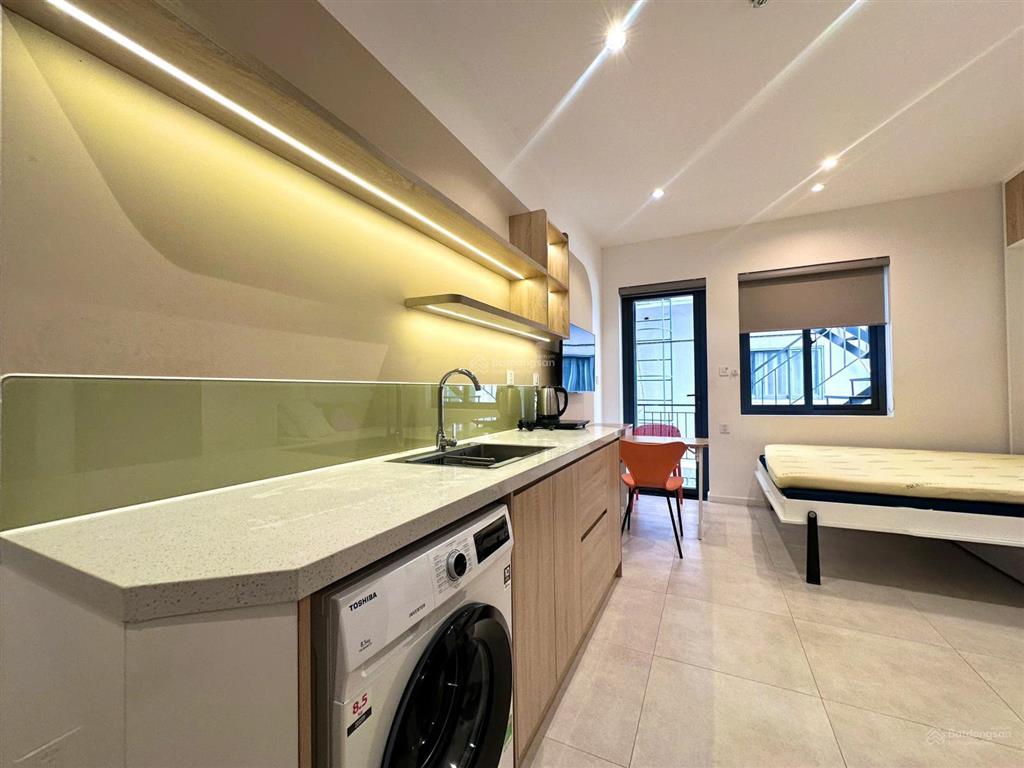 Sở hữu ngay căn studio cực xịn, ban công, full nội thất, đảo kim cương
