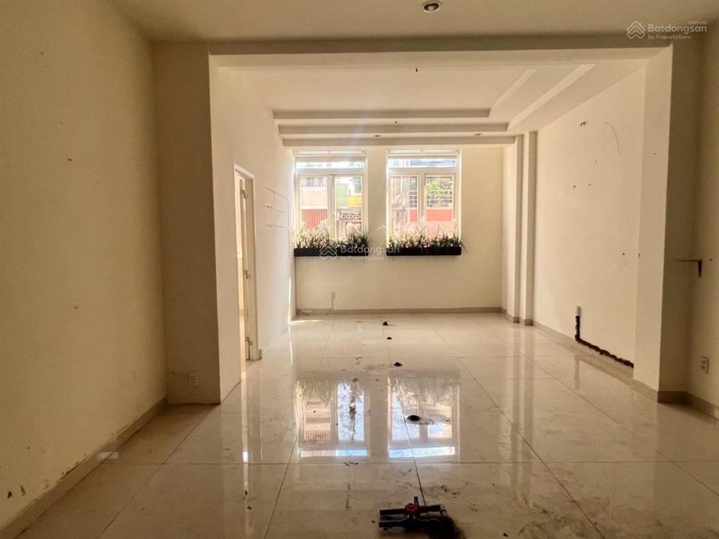 Cho thuê nhà nguyễn đình chiểu  có thang máy, phù hợp spa, quận 3