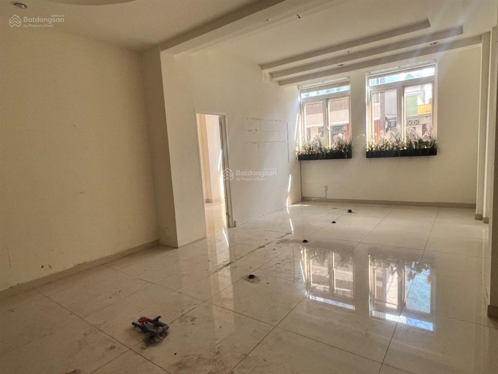 Cho thuê nhà nguyễn đình chiểu  có thang máy, phù hợp spa, quận 3