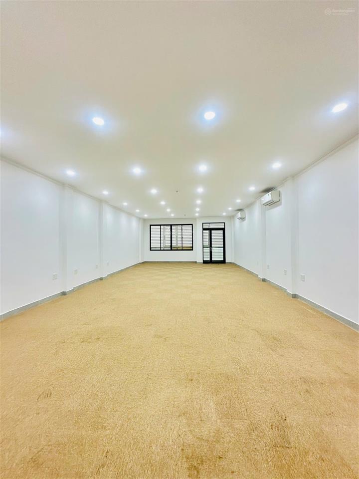 Cho thuê tòa nhà trường sa (6x17m)  thang máy  pccc, phù hợp làm spa, quận bình thạnh