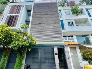 Cho thuê tòa nhà trường sa (6x17m)  thang máy  pccc, phù hợp làm spa, quận bình thạnh
