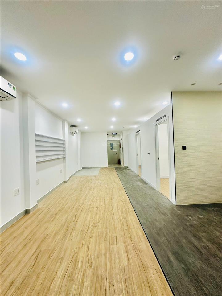 Cho thuê tòa nhà trường sa (6x17m)  thang máy  pccc, phù hợp làm spa, quận bình thạnh