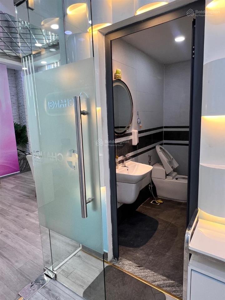 Cho thuê tòa nhà thạch thị thanh (660m2) kinh doanh spa, có thang máy, quận 1