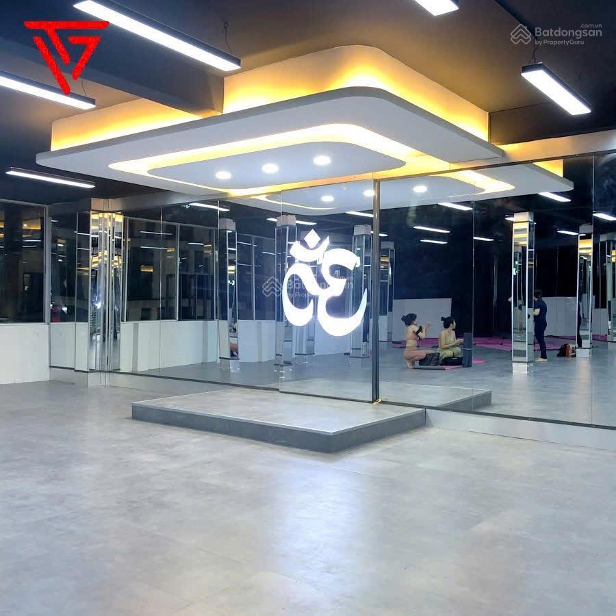 Cho thuê nhà mặt tiền 9m trần huy liệu (792m2), quận phú nhuận