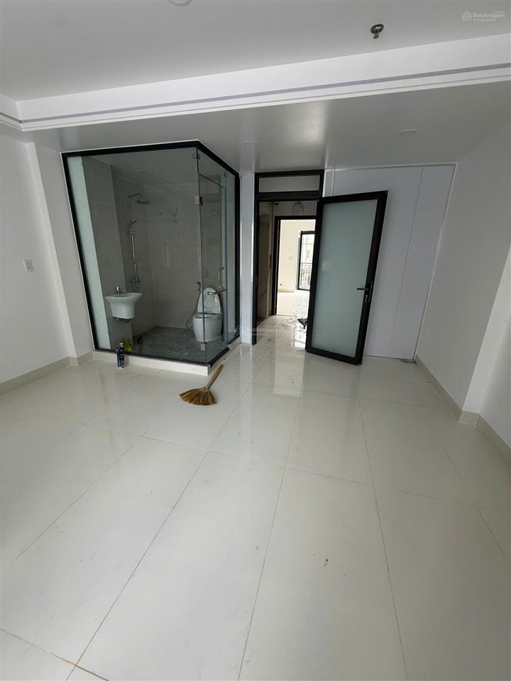 Cho thuê tòa nhà trần bình trọng (700m2), quận bình thạnh