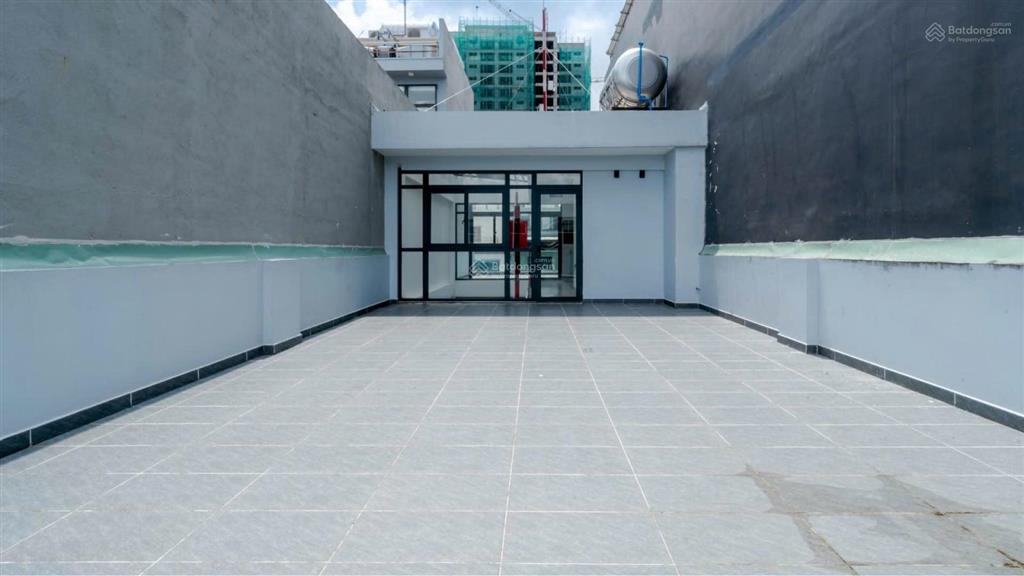 Cho thuê tòa nhà lý thường kiệt (900m), thang máy pccc, quận 10