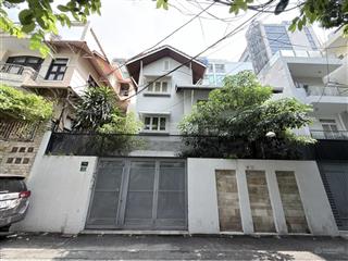 Cho thuê nhà hẻm xe hơi cao thắng (810m), diện tích lớn, quận 3