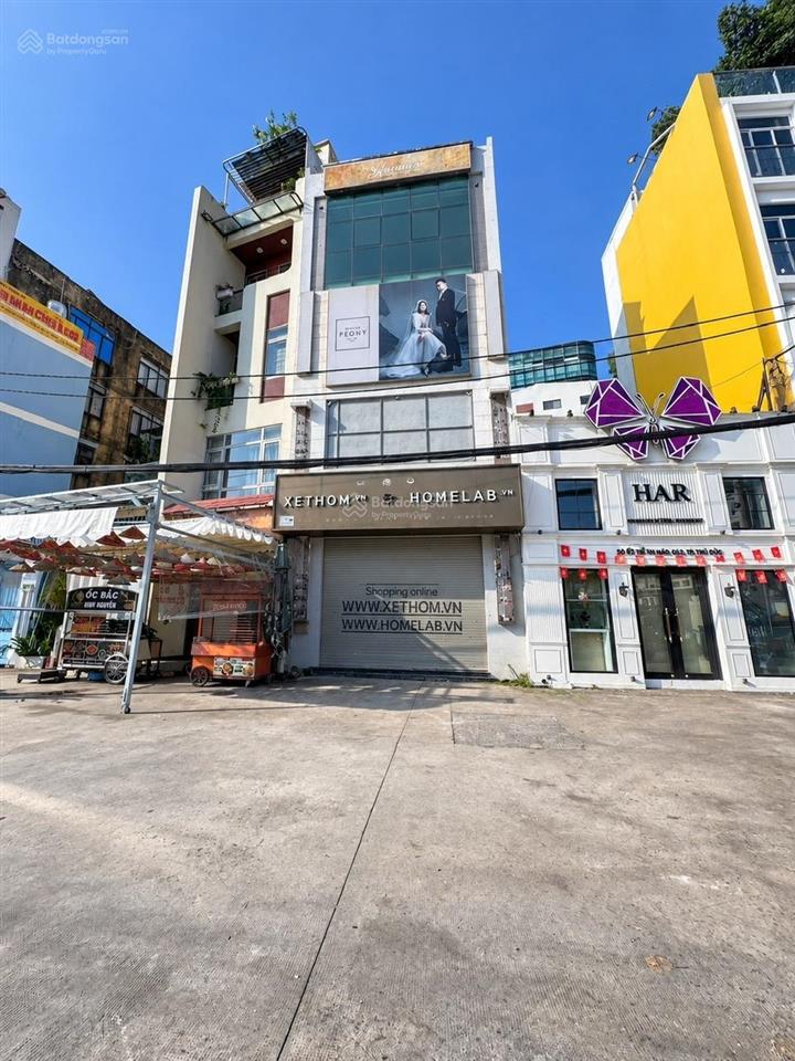 Cho thuê nhà mặt tiền cách mạng tháng 8 (192m), gần vòng xoay phù đổng, quận 1
