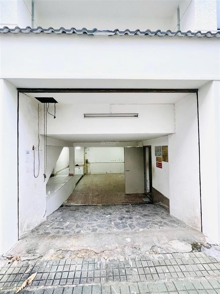 Cho thuê nhà góc 2mt hoa lan (800m), full trang thiết bị  thang máy pccc, quận phú nhuận