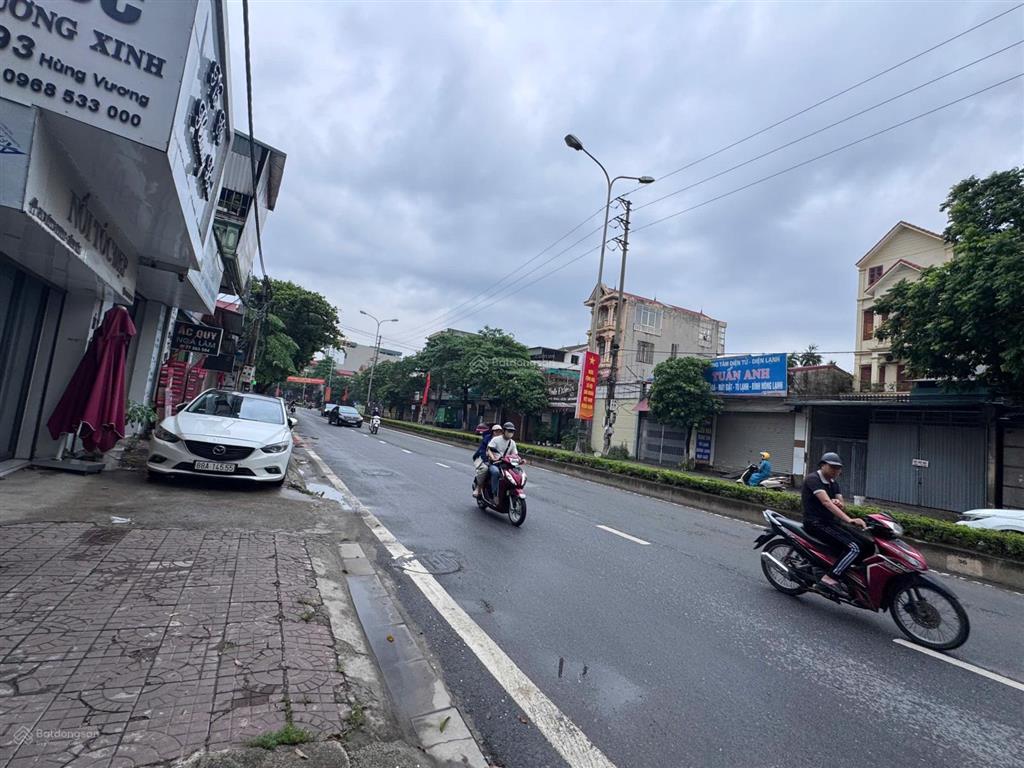 Chính chủ gửi bán gấp lô đất đẹp trung tâm tp vĩnh yên, đồng tâm dt 70,2m mt 6,28m ôtô tránh 2,27tỷ