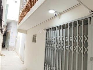 Bán nhà riêng ngách 82, ngõ 459 bạch mai, 5 tỷ, 20m2, view đẹp
