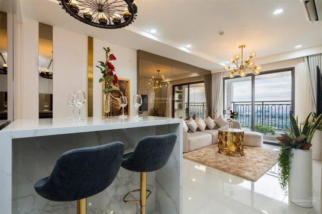 Screc quận 3  81m2, 2pn full nt, tầng cao view sông cực thoáng, sổ hồng, chỉ 5.95 tỷ đẹp hiếm có