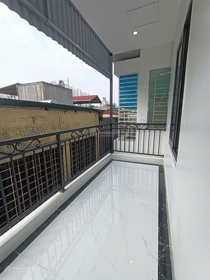 Siêu hiếm hoàng mai  26m2  5 tầng  4,5m mặt tiền  phân lô  ngõ rộng  gần phố
