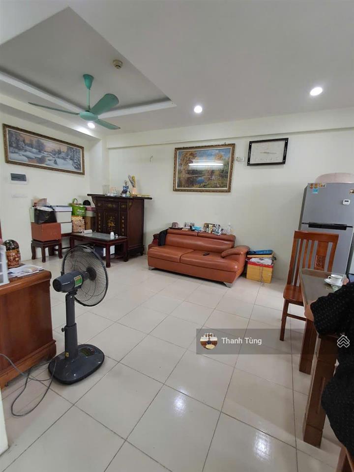 Chính chủ bán gấp căn góc 2 phòng ngủ 2wc dt 64m2 chung cư ct4 tây nam linh đàm
