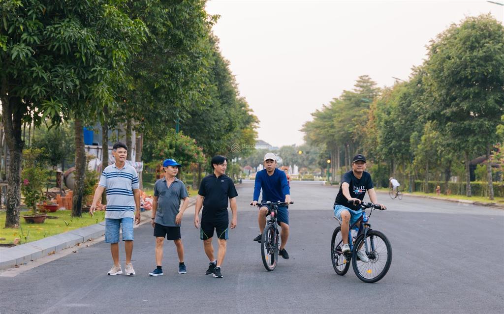 Bán shophouse trung tâm the royal  five star eco city