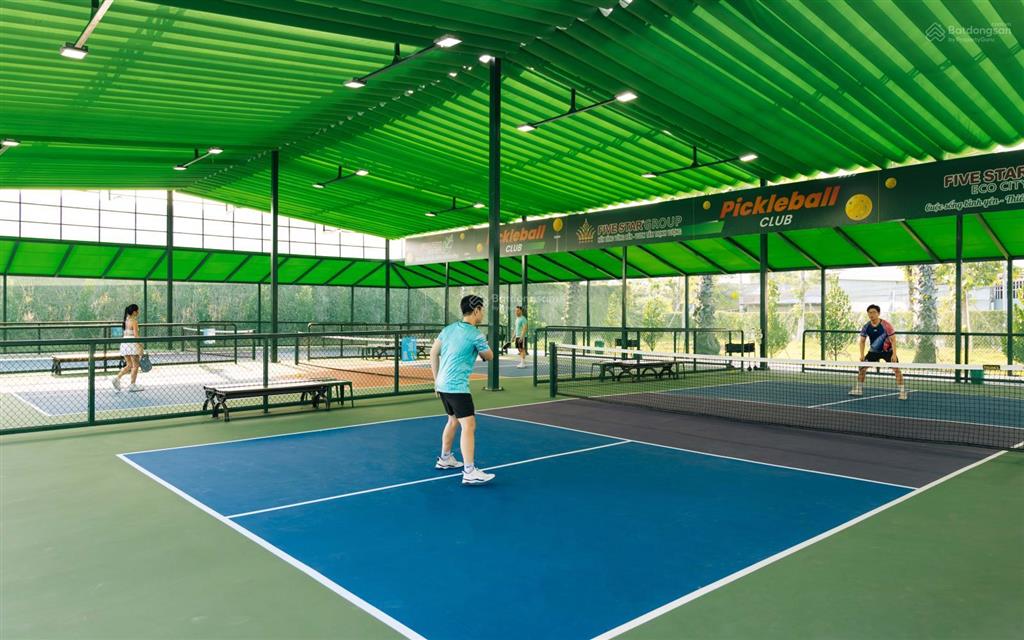 Chỉ 30 phút từ quận 1 để trở về biệt thự 500m2 the royal