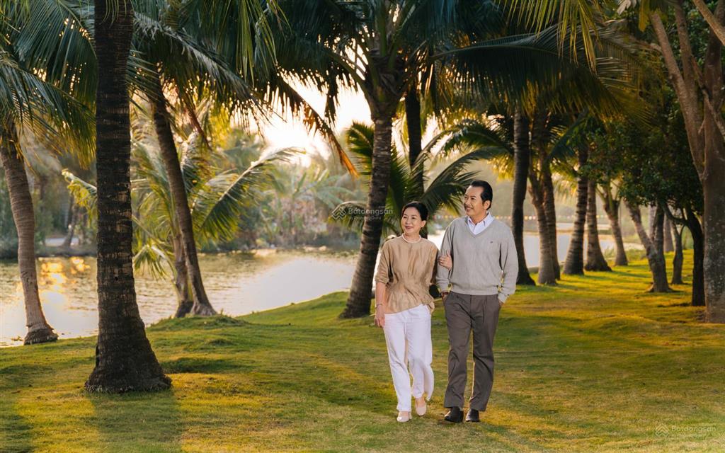 Chỉ 30 phút từ quận 1 để trở về biệt thự 500m2 the royal