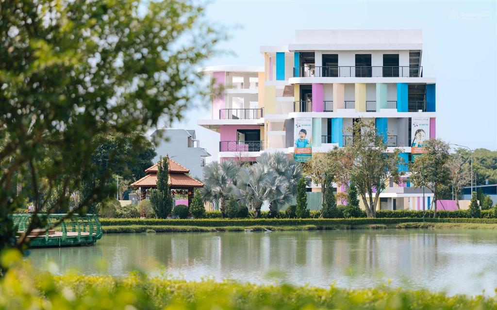 Chỉ 30 phút từ quận 1 để trở về biệt thự 500m2 the royal