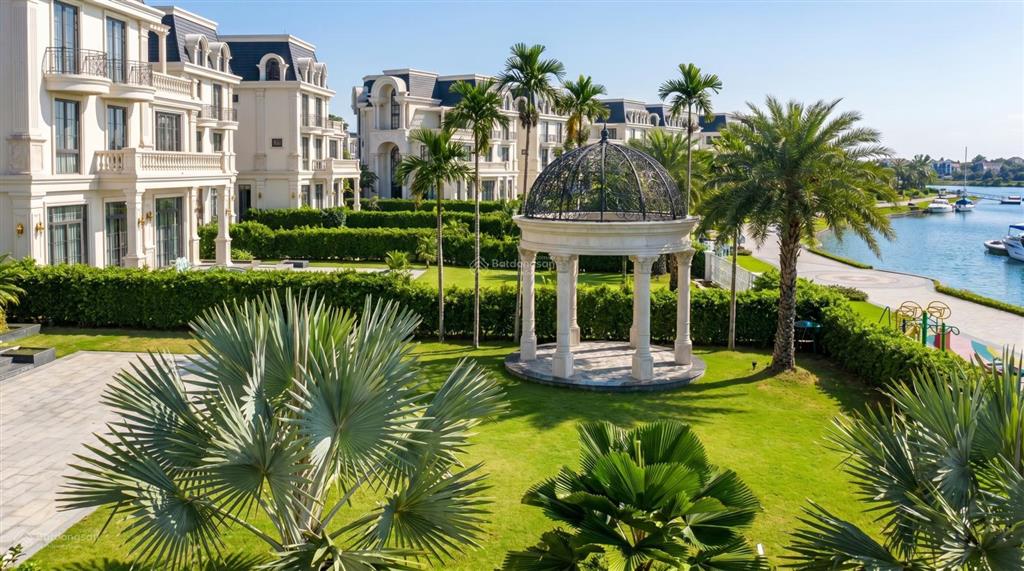 Chỉ 30 phút từ quận 1 để trở về biệt thự 500m2 the royal