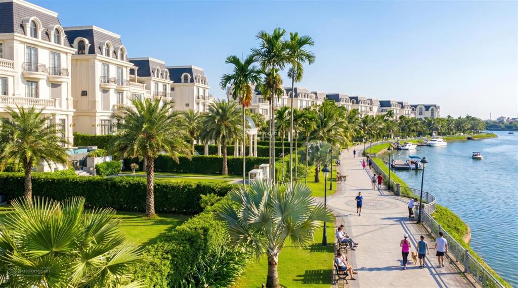 Độc quyền căn nhà phố thương mại đẹp nhất the royal