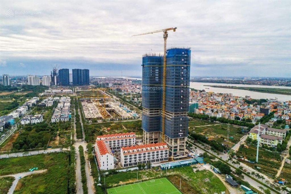 Bán căn góc 3 mặt thoáng liền kề sunshine golden river. mặt đường đôi 30 mét. xd 5 tầng + hầm.