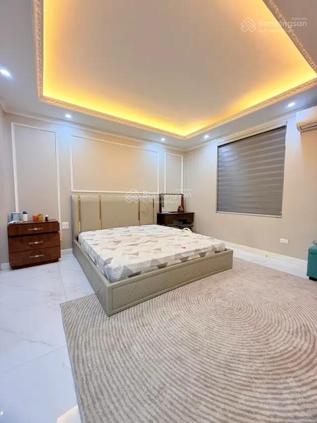 Bán nhà mặt phố dương quảng hàm, dt 73 m2, 3 tầng, kinh doanh, giá nhỉnh 13 tỷ