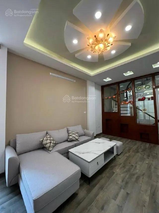 Bán nhà đường nguyễn khang, 42 m2, 6 tầng, ô tô tránh, kinh doanh, giá 20 tỷ.