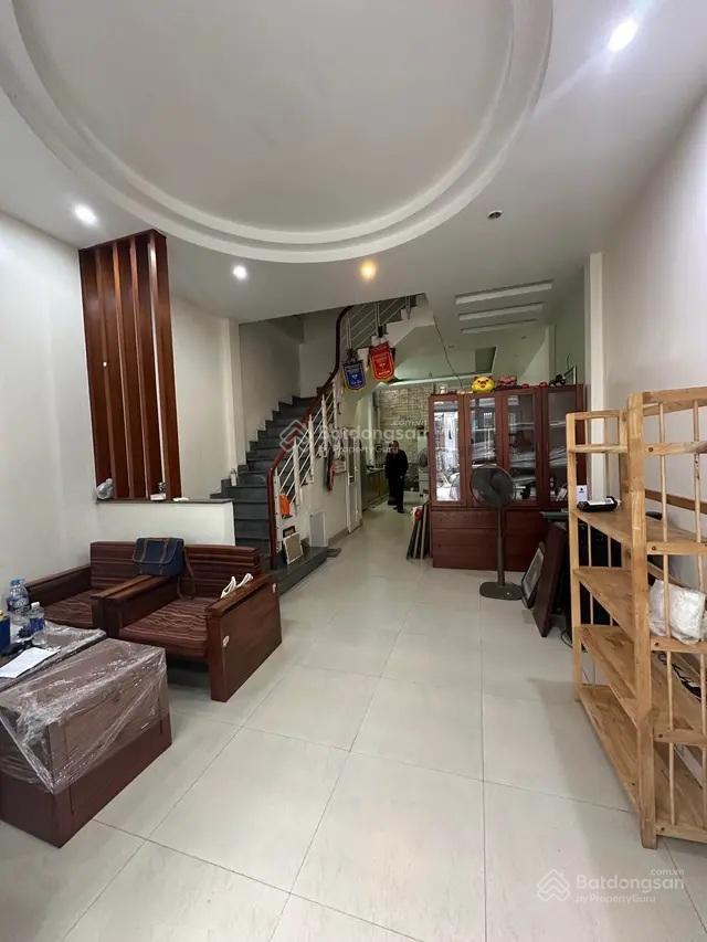 Bán nhà phố nguyễn văn huyên, dt 65 m2, 5 tầng, mặt tiền 4.1 m, kinh doanh, giá 21 tỷ.