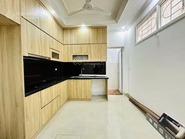 Nhà đẹp đường nguyễn khánh toàn, dt 47 m2, 4 tầng, lô góc, ô tô đỗ, giá 14,9 tỷ.