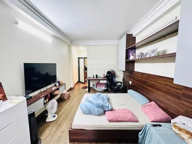 Bán nhà phố đội cấn ba đình, dt 30m2, 5 tầng, ô tô tránh, kinh doanh, giá 17 tỷ