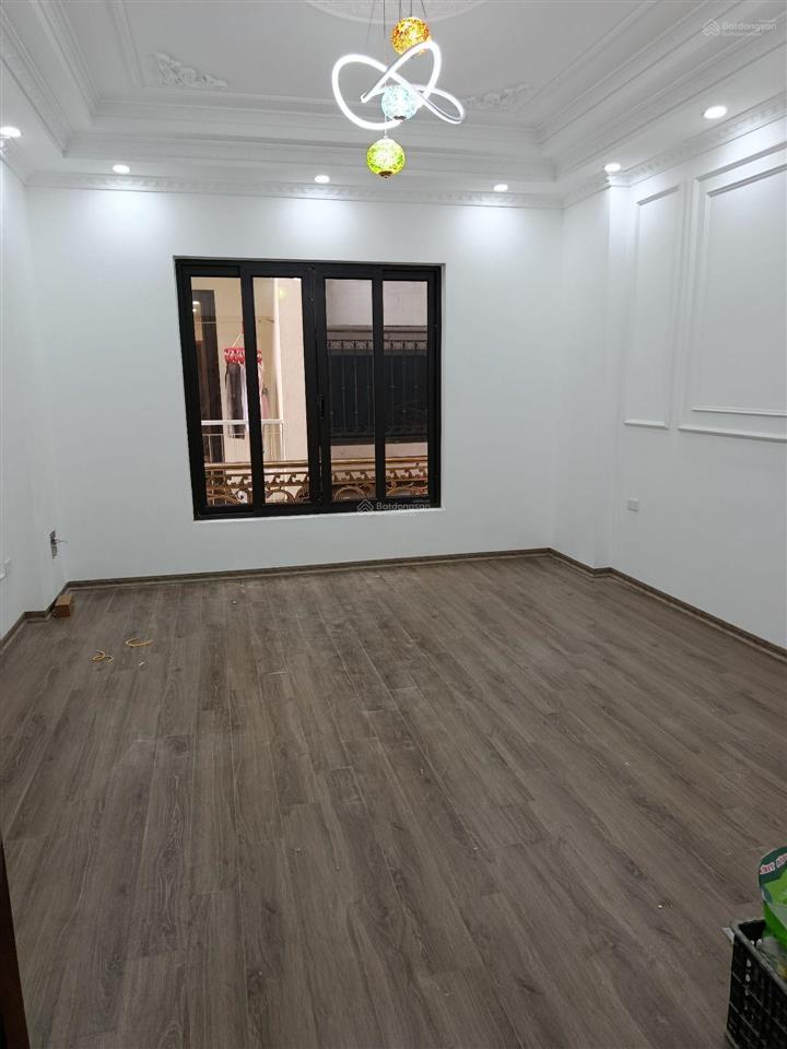 Nhà đẹp phố văn cao, dt 55 m2, 6 tầng, mt 4.3 m, nhà mới, thang máy, giá nhỉnh 19 tỷ.