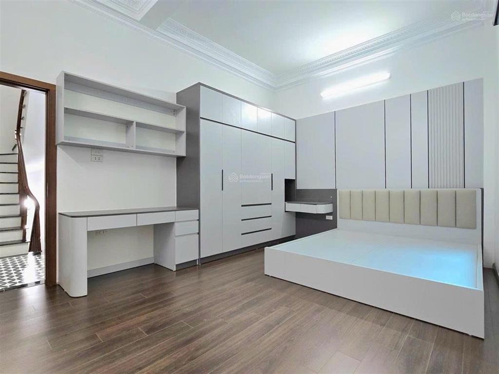 Bán nhà riêng tại số 210, đội cấn, 14,2 tỷ, 50m2