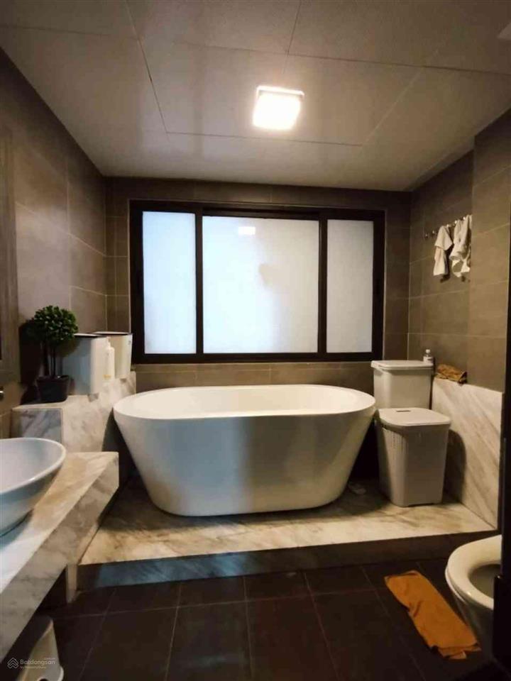 Nhà đẹp phố trung kính, dt 50 m2, 5 tầng, phân lô, ô tô, thoáng trước sau, giá nhỉnh 21 tỷ