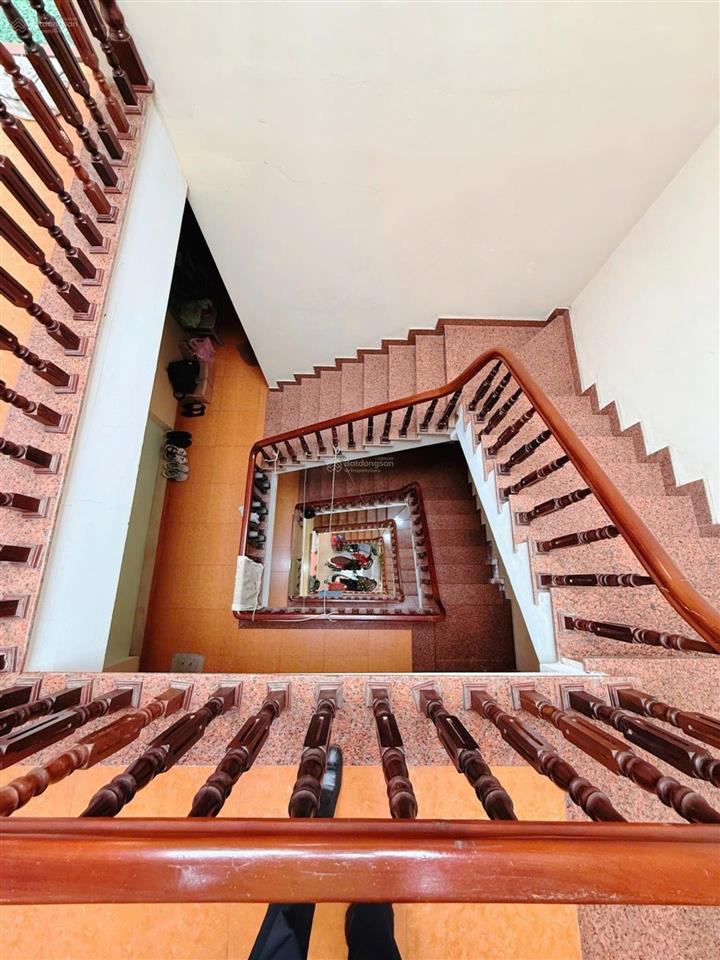 Bán nhà phố trần duy hưng, dt 74 m2, 5 tầng, mt 4.8 m, 2 thoáng, thang máy, giá 22.5 tỷ.